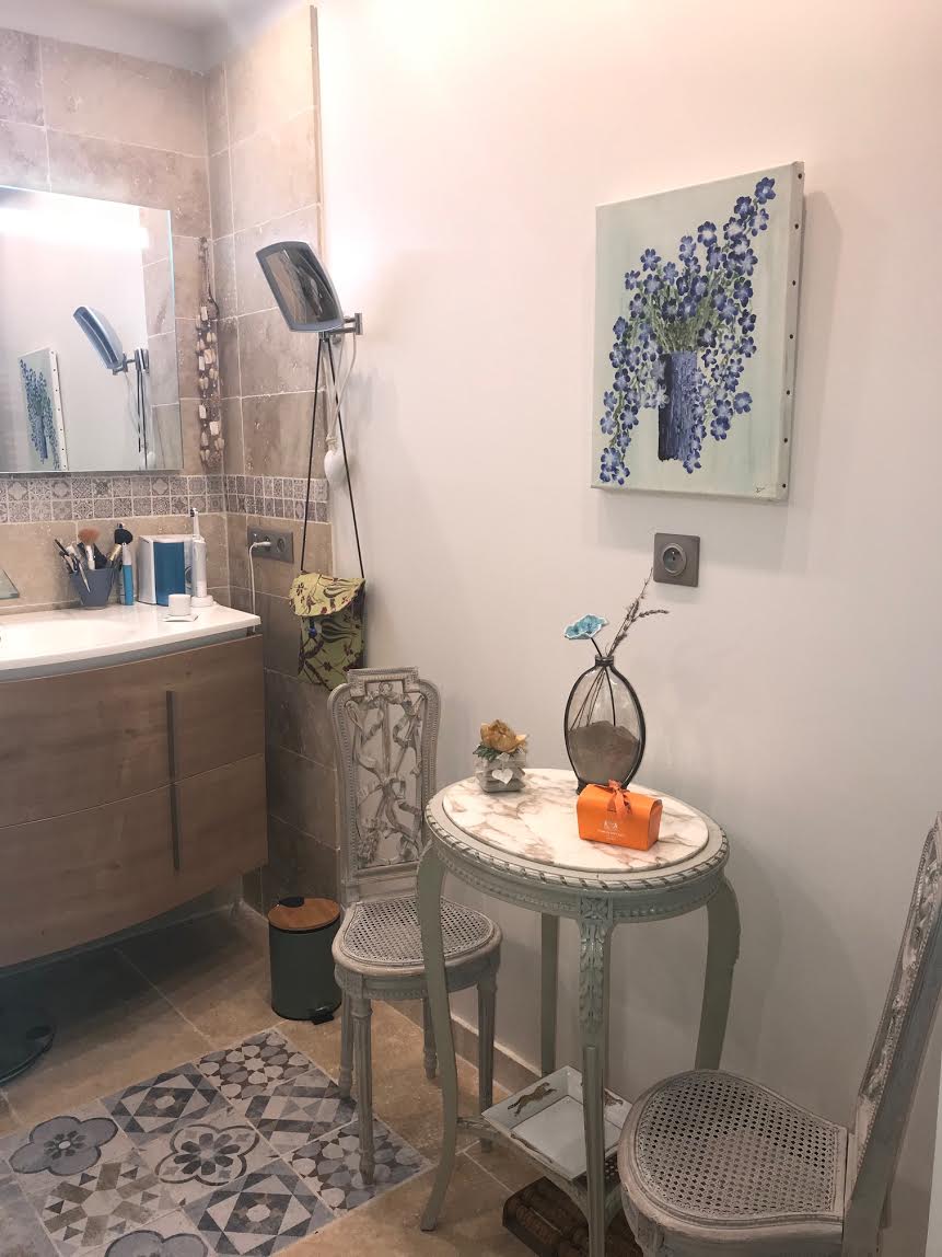 Salle d’eau avec douche à l’italienne 